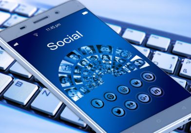 Médias Sociaux et informations : Mieux s'adapter à l'ère numérique