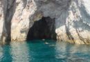 Cyclades en catamaran : 7 îles authentiques loin du tourisme de masse